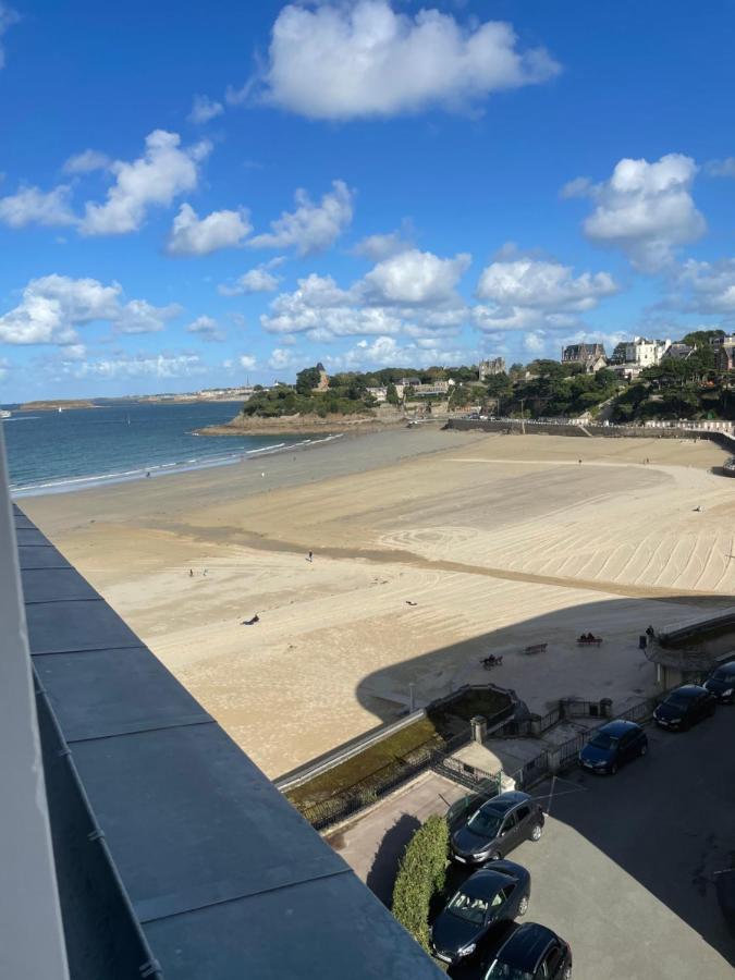 Le Royal XIX Vue Mer Dinard Buitenkant foto